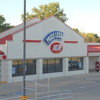 Price Less IGA Flora, Illinois